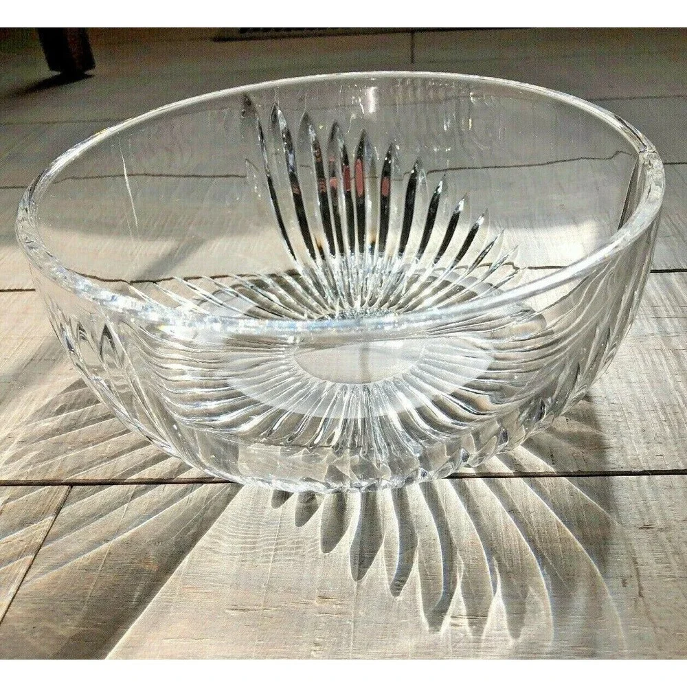 Crystal 8” Fruit Bowl, Graduated Meridian Starburst Design Vintage  MCM Elegant